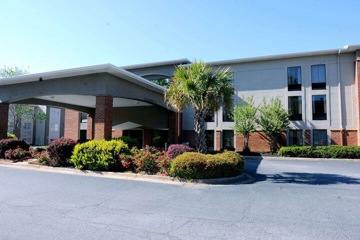 Country Inn & Suites By Radisson, Alpharetta, GA - thumb 1