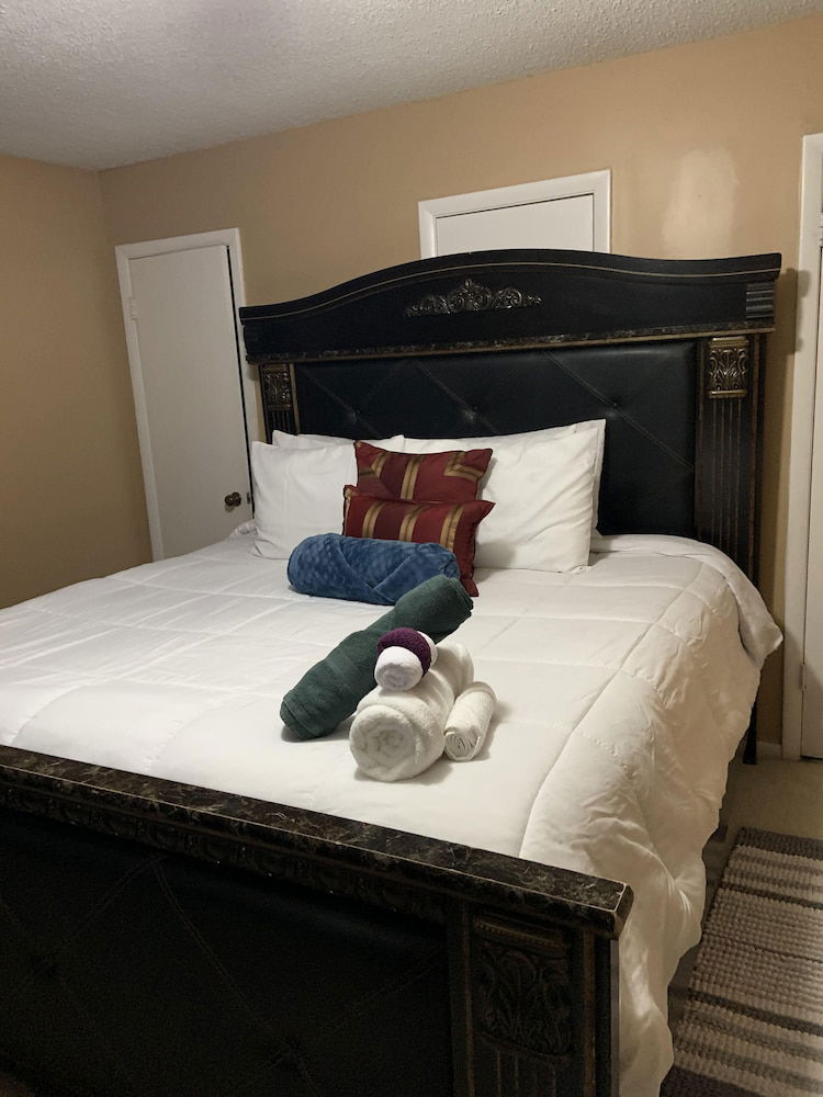 Cozy Stone Mountain Villa - thumb 1