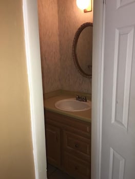 Cozy Stone Mountain Villa - thumb 4