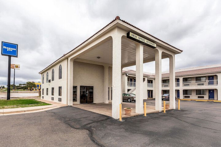 Rodeway Inn - thumb 3