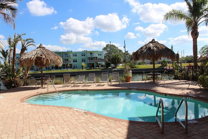 Coconut Cabana At Coconut Villas Of Dunedin Two Bedroom Condo - thumb 5