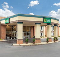 Quality Inn  Suites Apex - Holly Springs - Accommodation Indiana