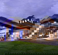 Holiday Inn Express Mystic an IHG Hotel - Accommodation Indiana