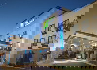 Holiday Inn Express Hotel  Suites Madison an IHG Hotel