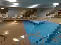 Holiday Inn Express Hotel  Suites Malvern an IHG Hotel