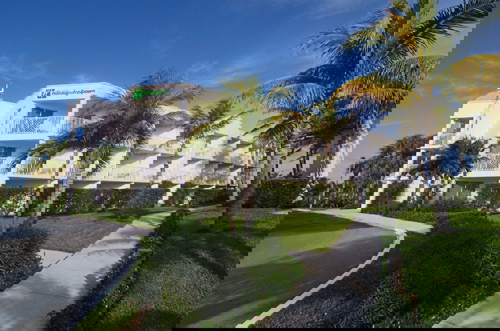 Holiday Inn Express North Palm Beach-Oceanview, An IHG Hotel - thumb 6