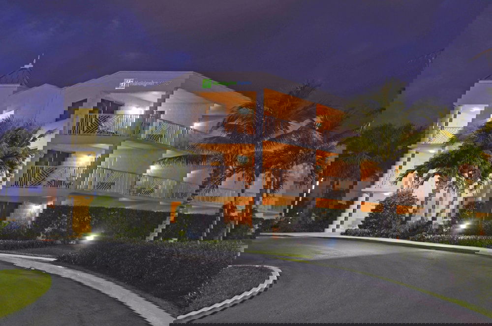 Holiday Inn Express North Palm Beach-Oceanview, An IHG Hotel - thumb 1