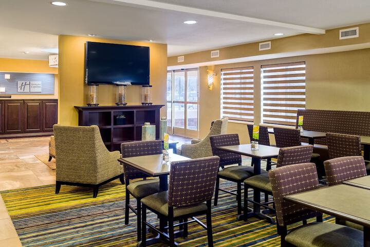 Holiday Inn Express Sandy-South Salt Lake City, An IHG Hotel - thumb 6