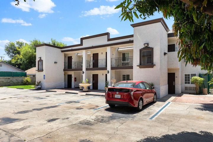 Le Blanc Inn & Suites - thumb 2