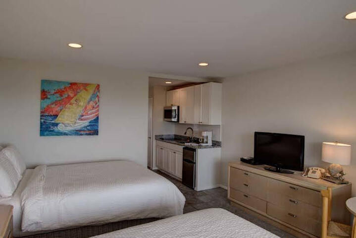 Wavecrest Resort - thumb 2