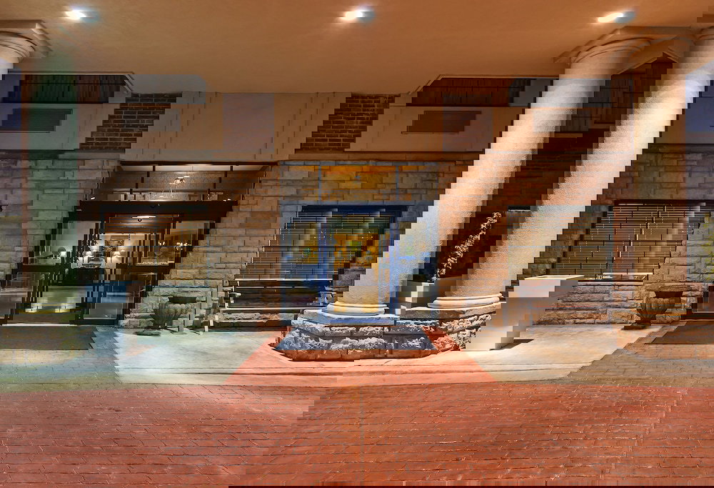 Holiday Inn Express Tulsa S Broken Arrow Hwy 51, An IHG Hotel - thumb 1