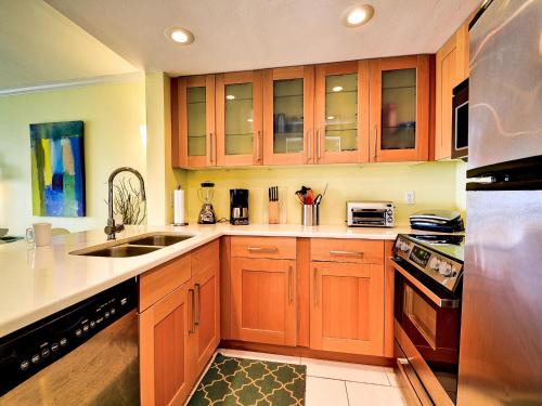 Ocean Sands 504 Beachfront Studio Condo - thumb 4