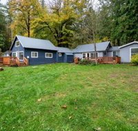 Riverbend Cabins 2  3 w / private hot tubs - Accommodation Indiana