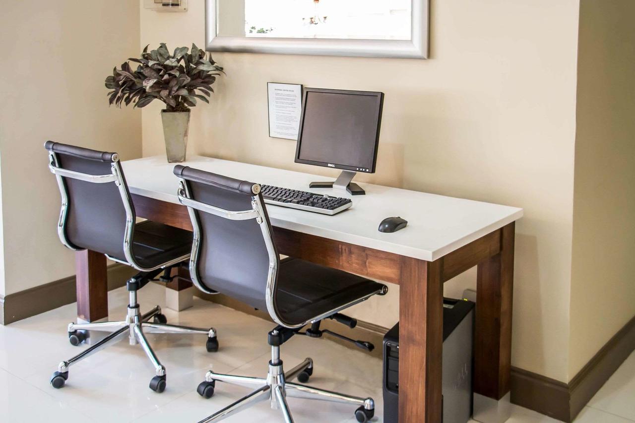 Clarion Inn & Suites Savannah Midtown - thumb 25