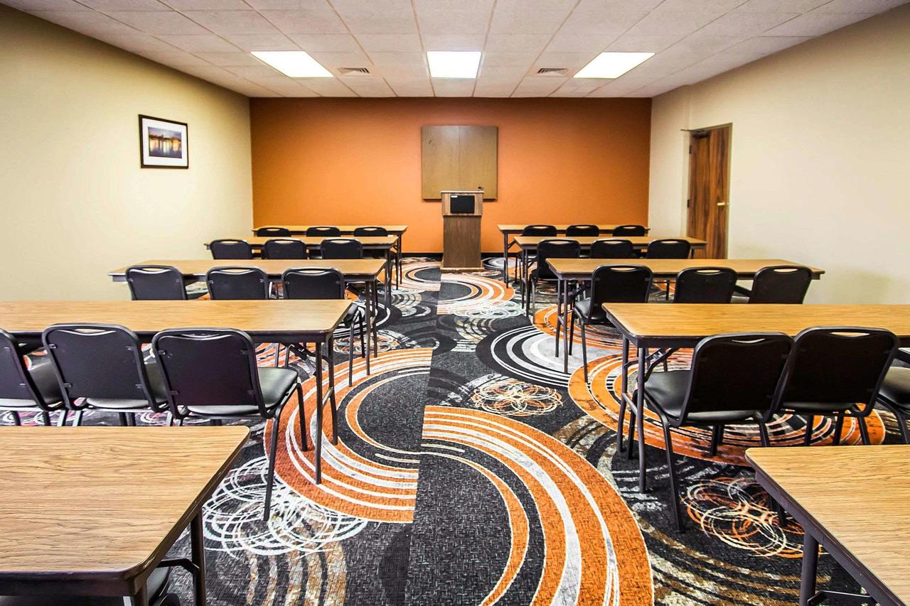 Clarion Inn & Suites Savannah Midtown - thumb 18