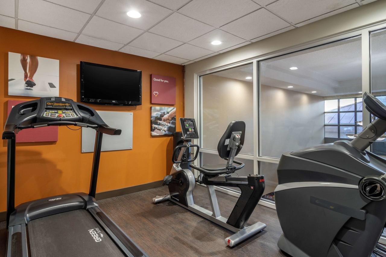 Comfort Suites Woodstock - thumb 44