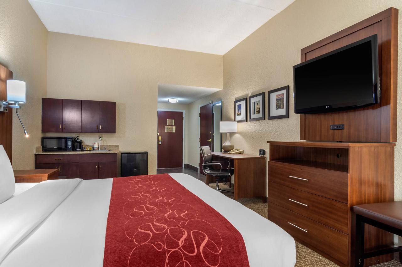 Comfort Suites Woodstock - thumb 1