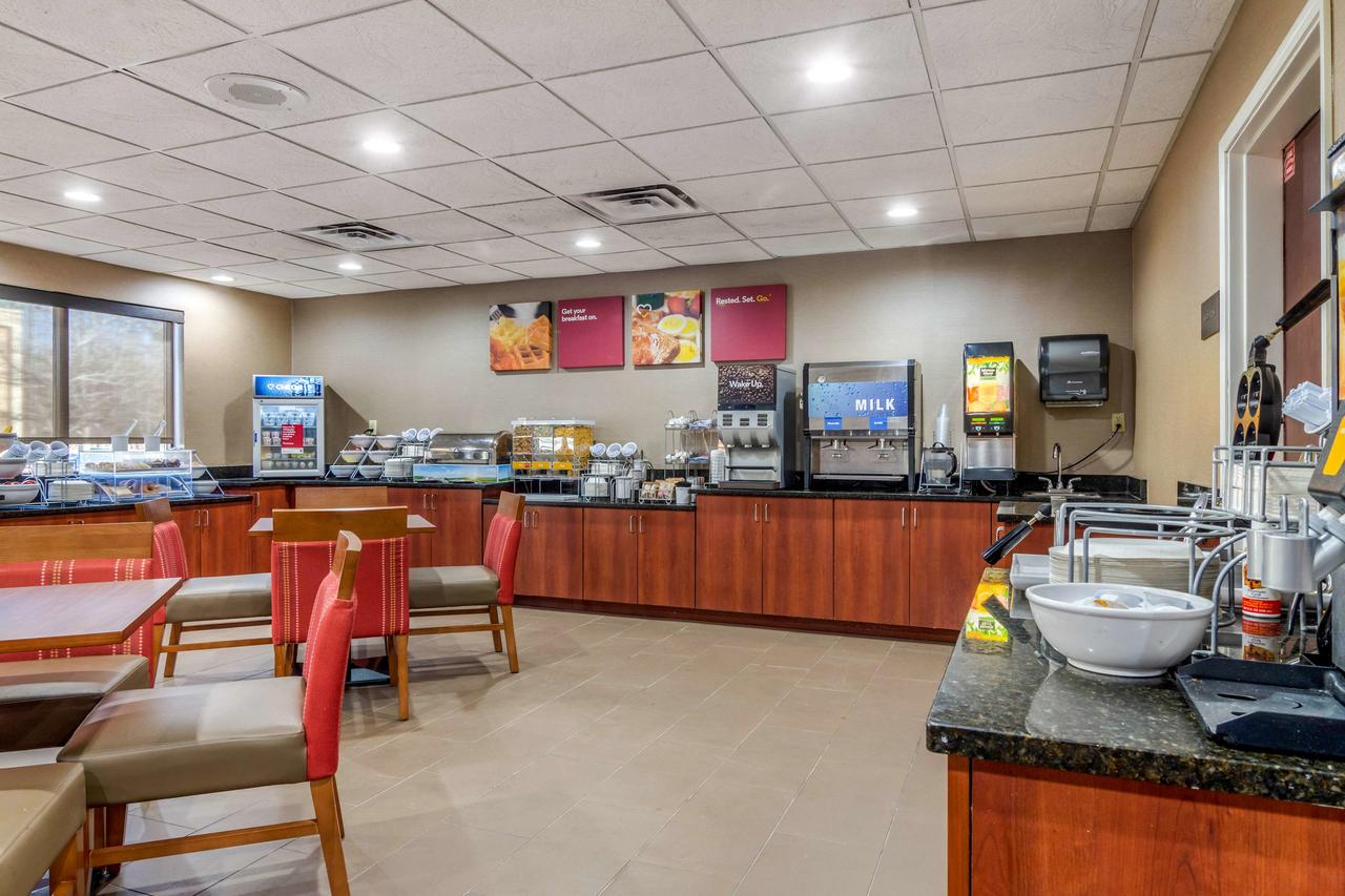 Comfort Suites Woodstock - thumb 22