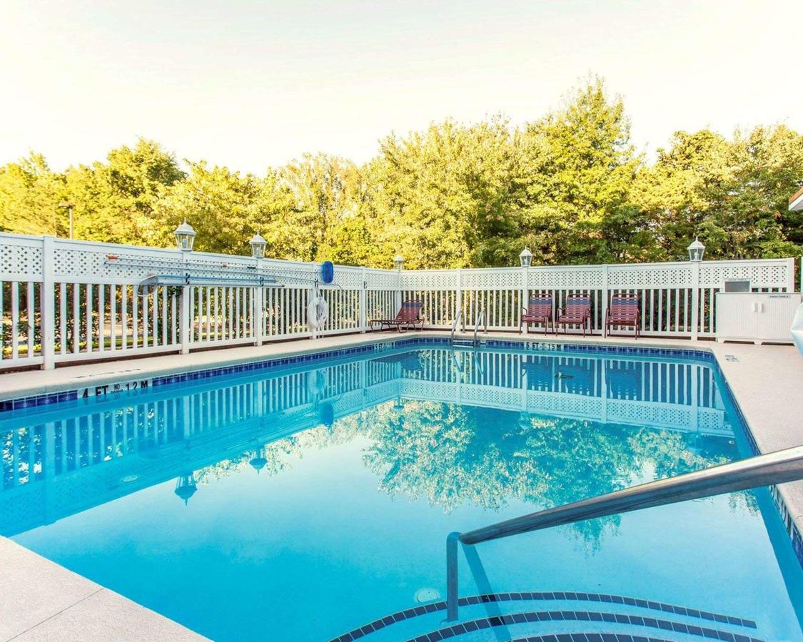 Comfort Suites Woodstock - thumb 17