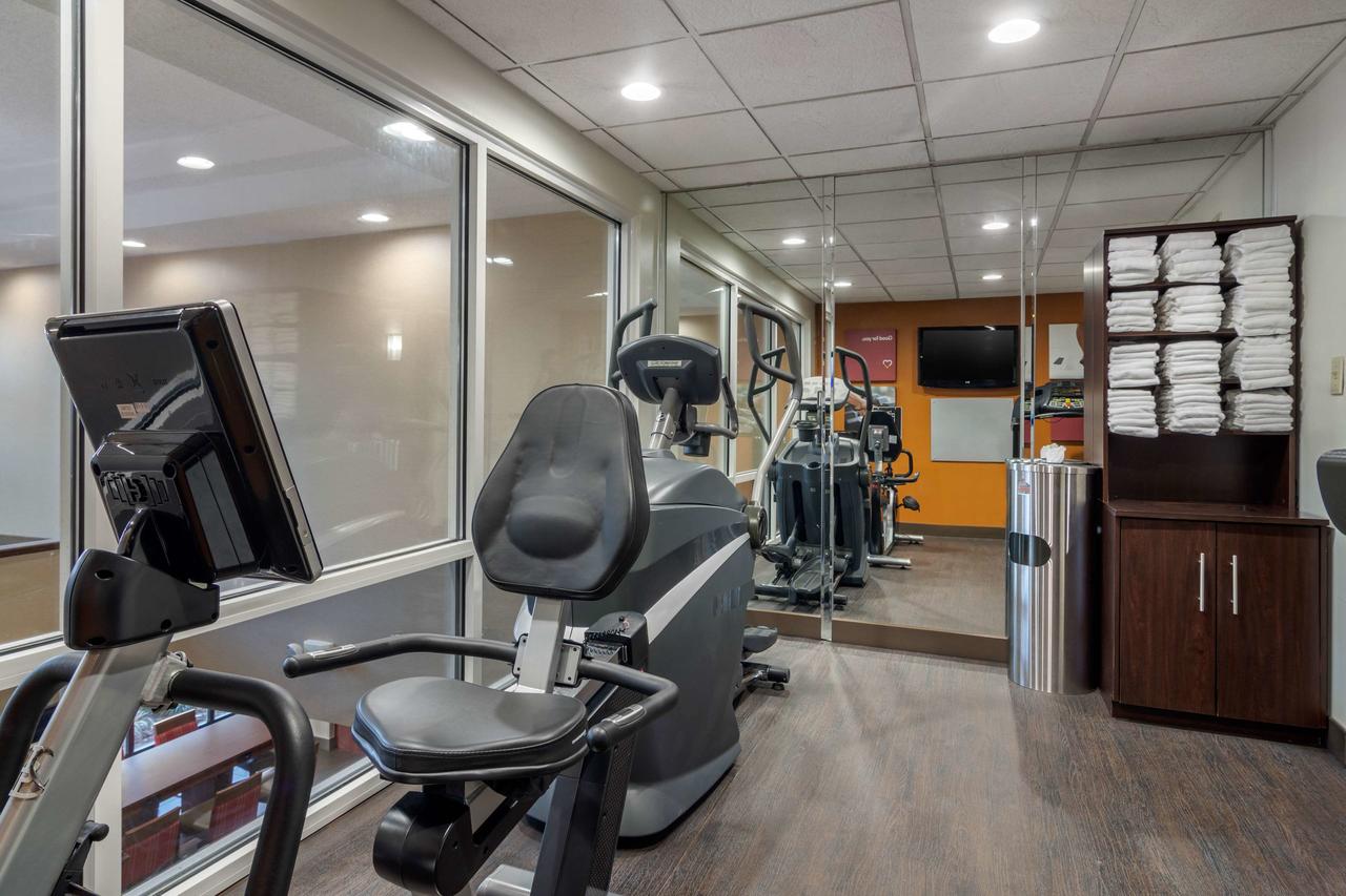 Comfort Suites Woodstock - thumb 31