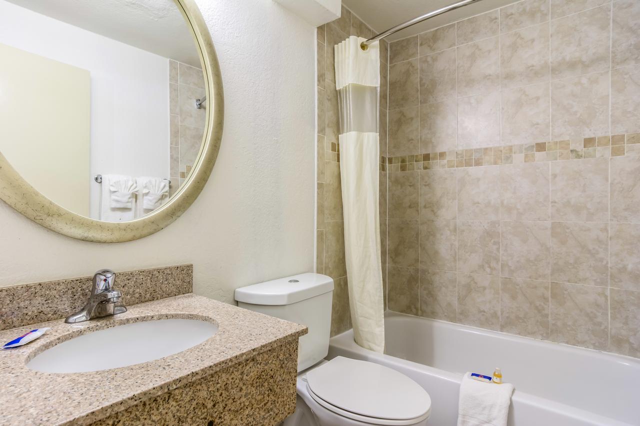 Motel 6 Atlanta Downtown - thumb 21