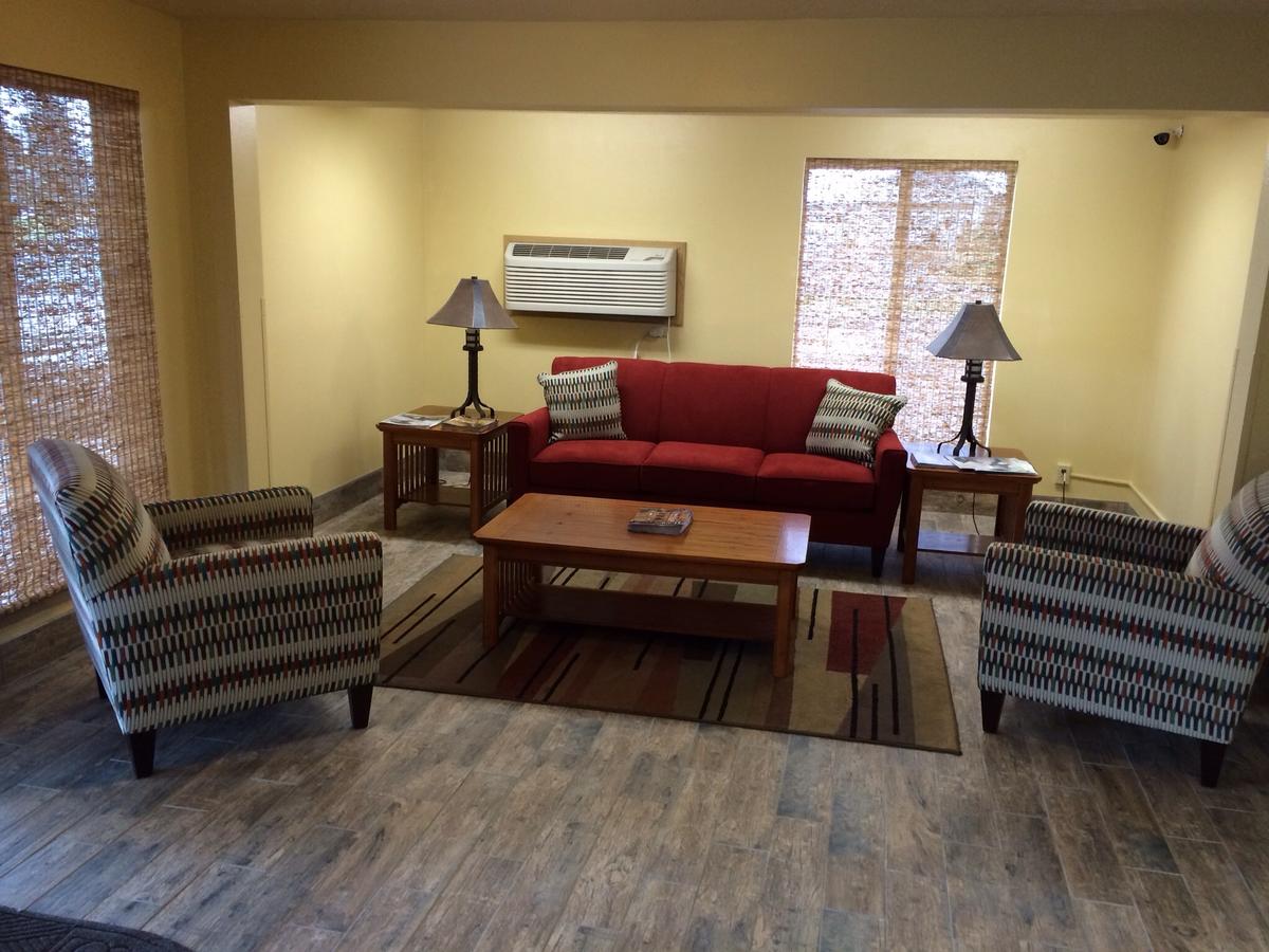 Super 8 By Wyndham Idaho Falls - thumb 4