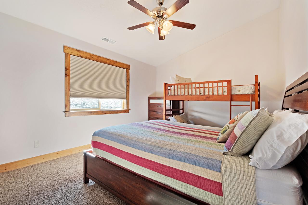 8 Bed 5 Bath Vacation Home In Fish Haven - thumb 39