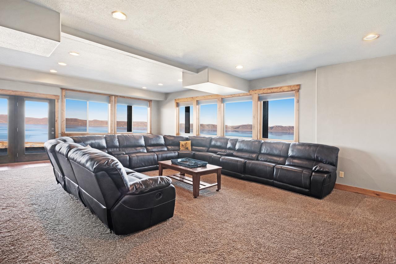 8 Bed 5 Bath Vacation Home In Fish Haven - thumb 19