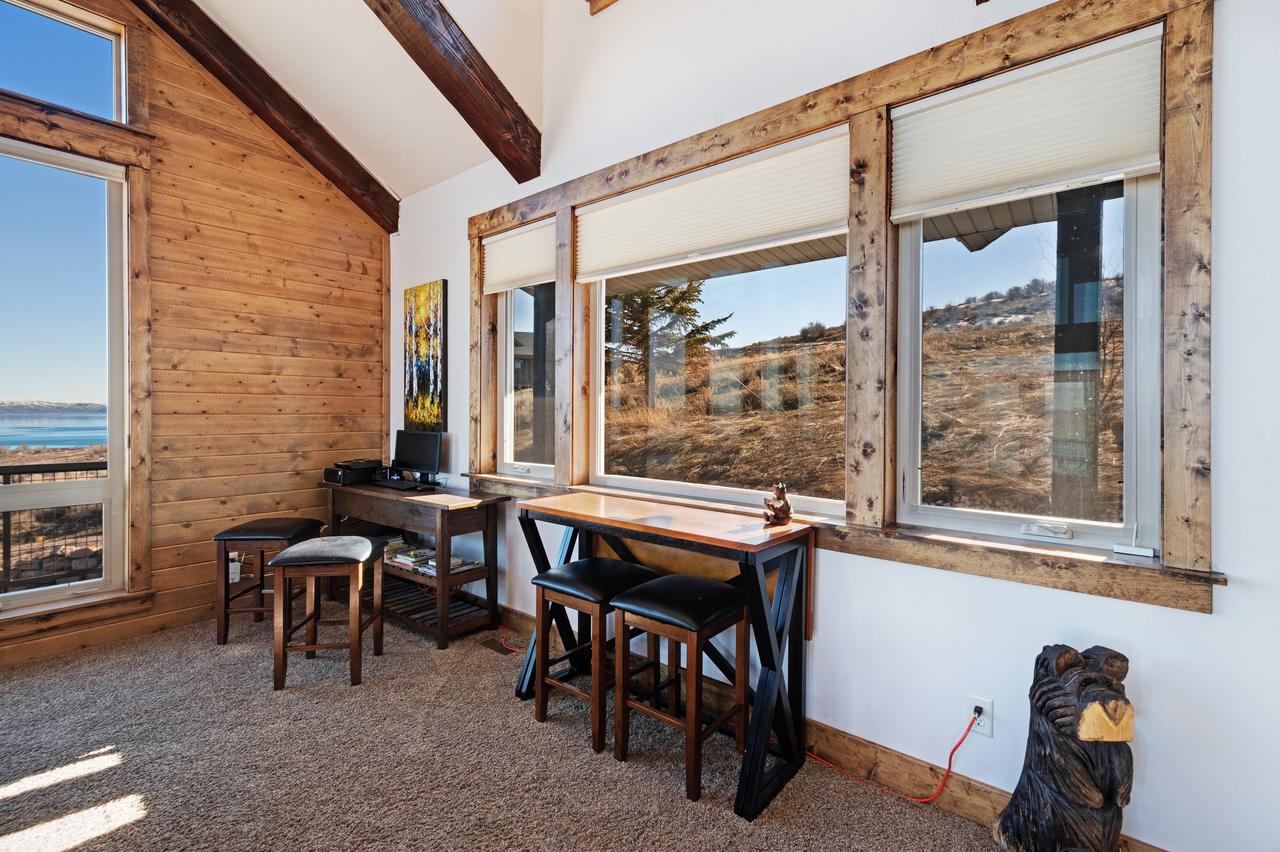 8 Bed 5 Bath Vacation Home In Fish Haven - thumb 5