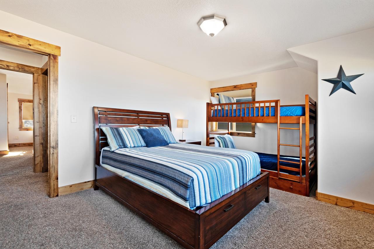 8 Bed 5 Bath Vacation Home In Fish Haven - thumb 34