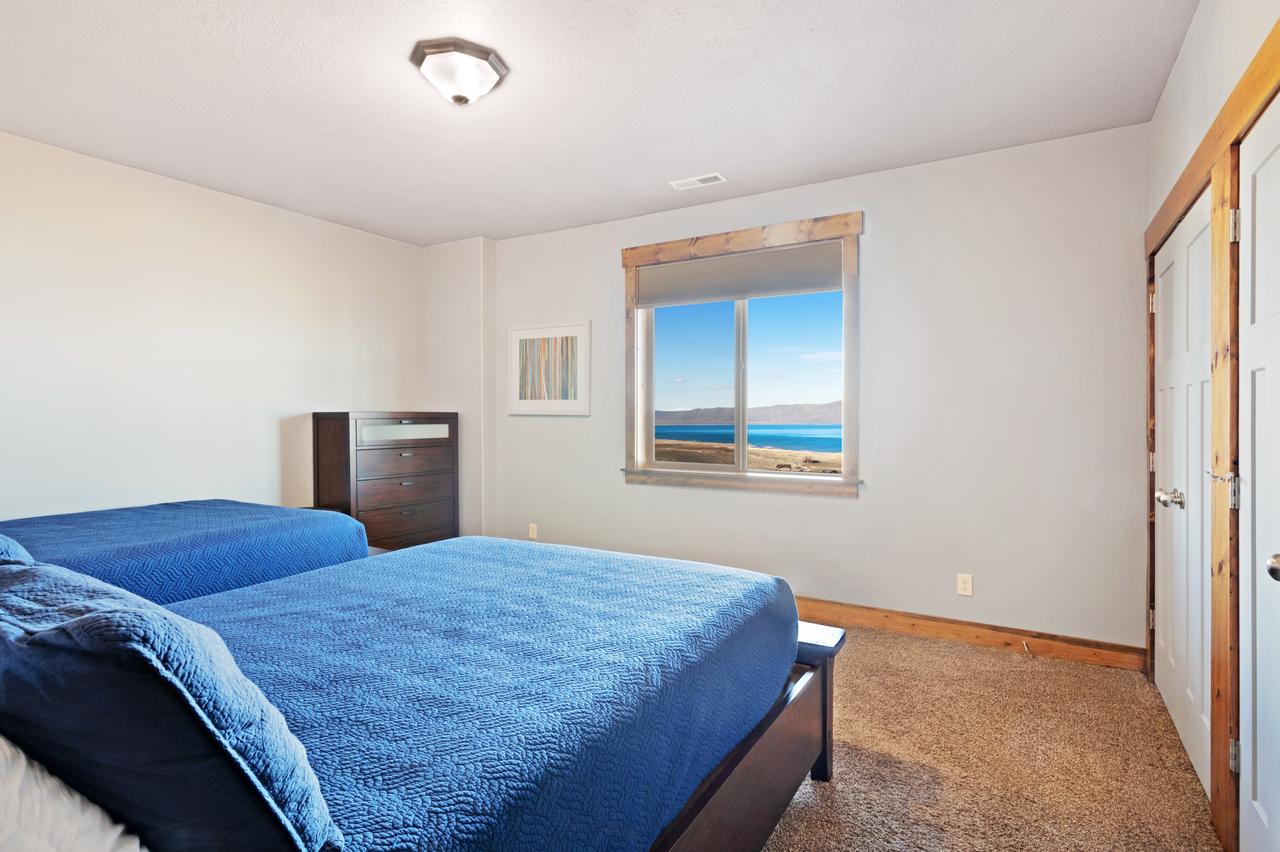 8 Bed 5 Bath Vacation Home In Fish Haven - thumb 25