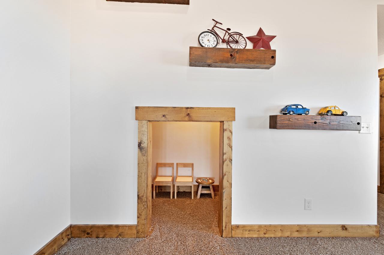 8 Bed 5 Bath Vacation Home In Fish Haven - thumb 30