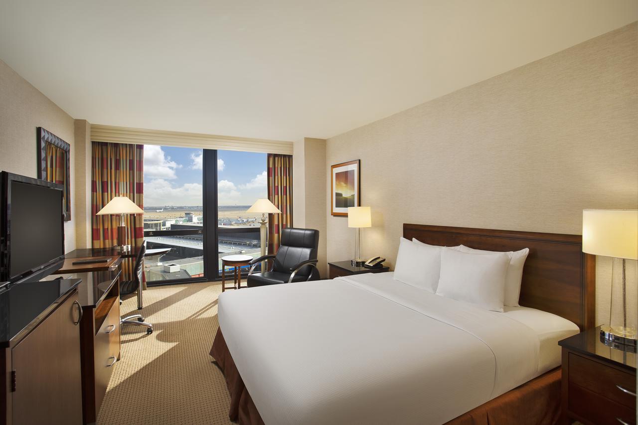 Hilton Chicago O'Hare Airport - thumb 3