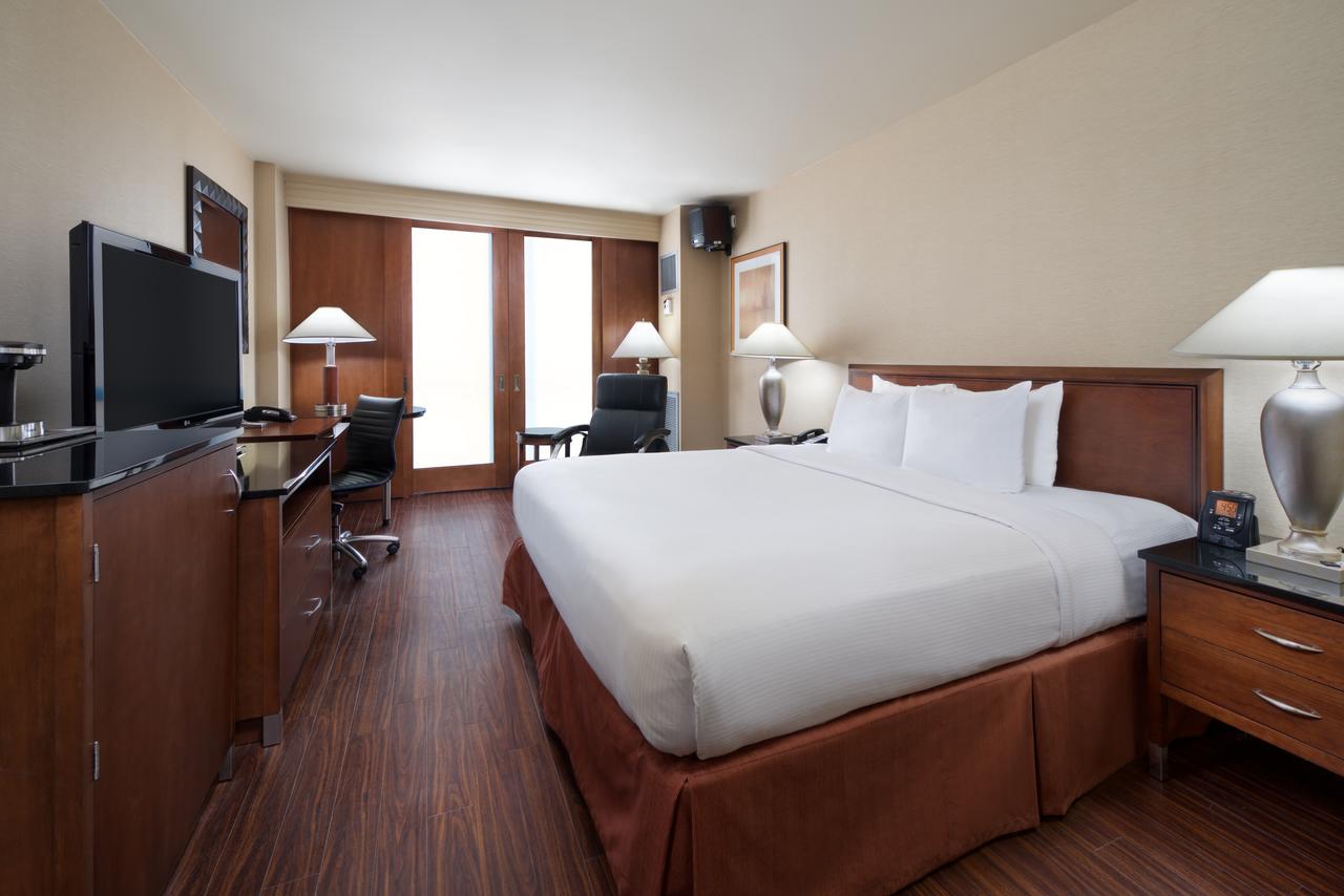 Hilton Chicago O'Hare Airport - thumb 18