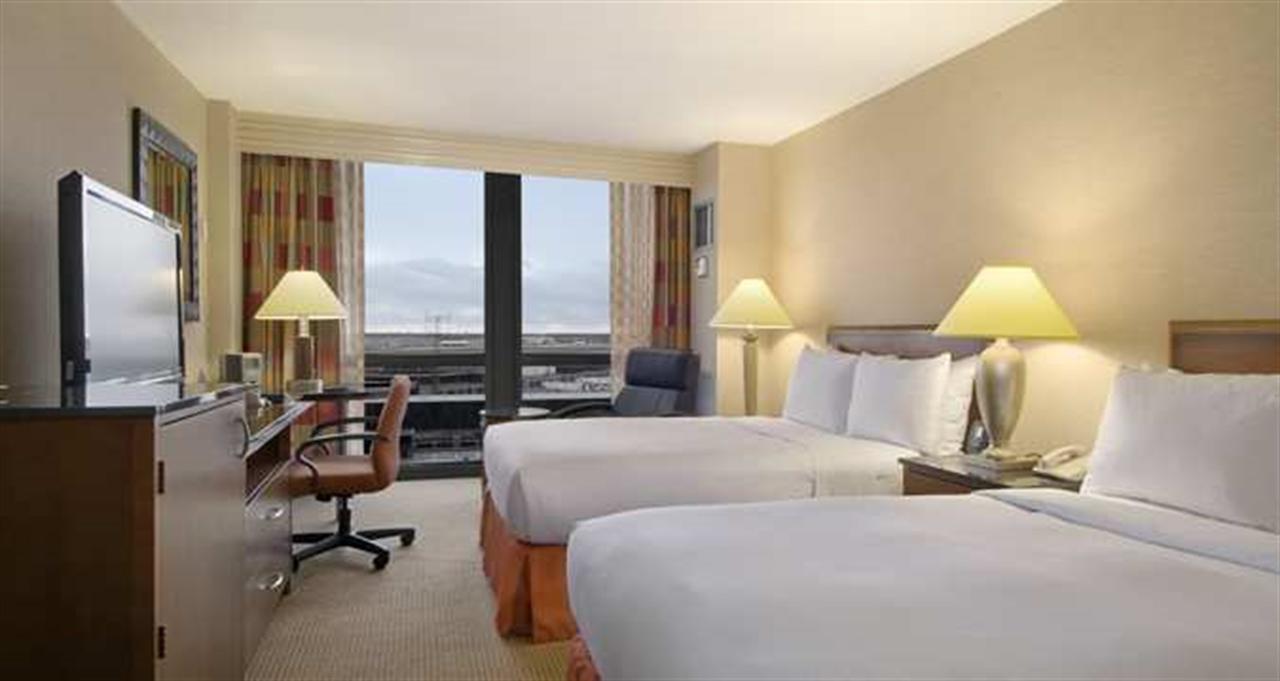 Hilton Chicago O'Hare Airport - thumb 23