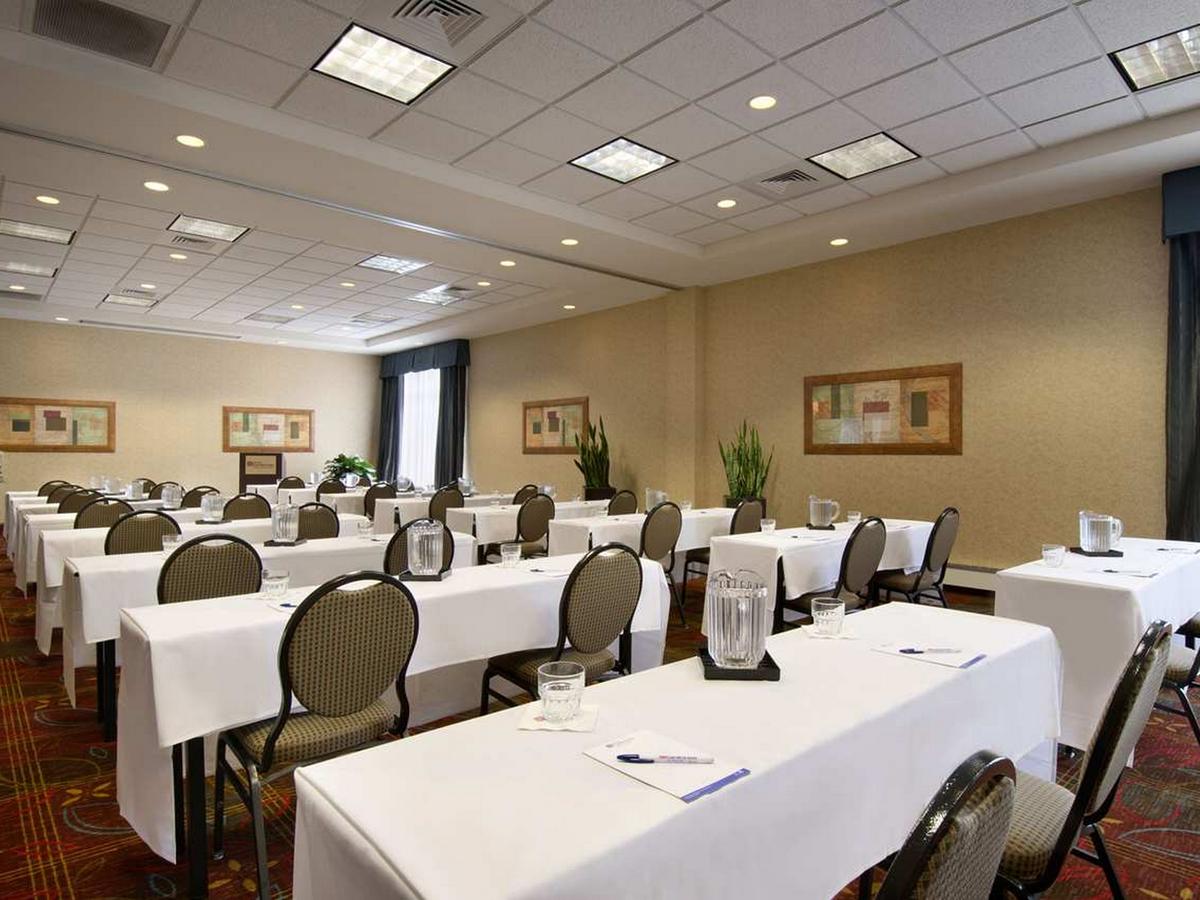 Hilton Garden Inn Chicago O'Hare Airport - thumb 11