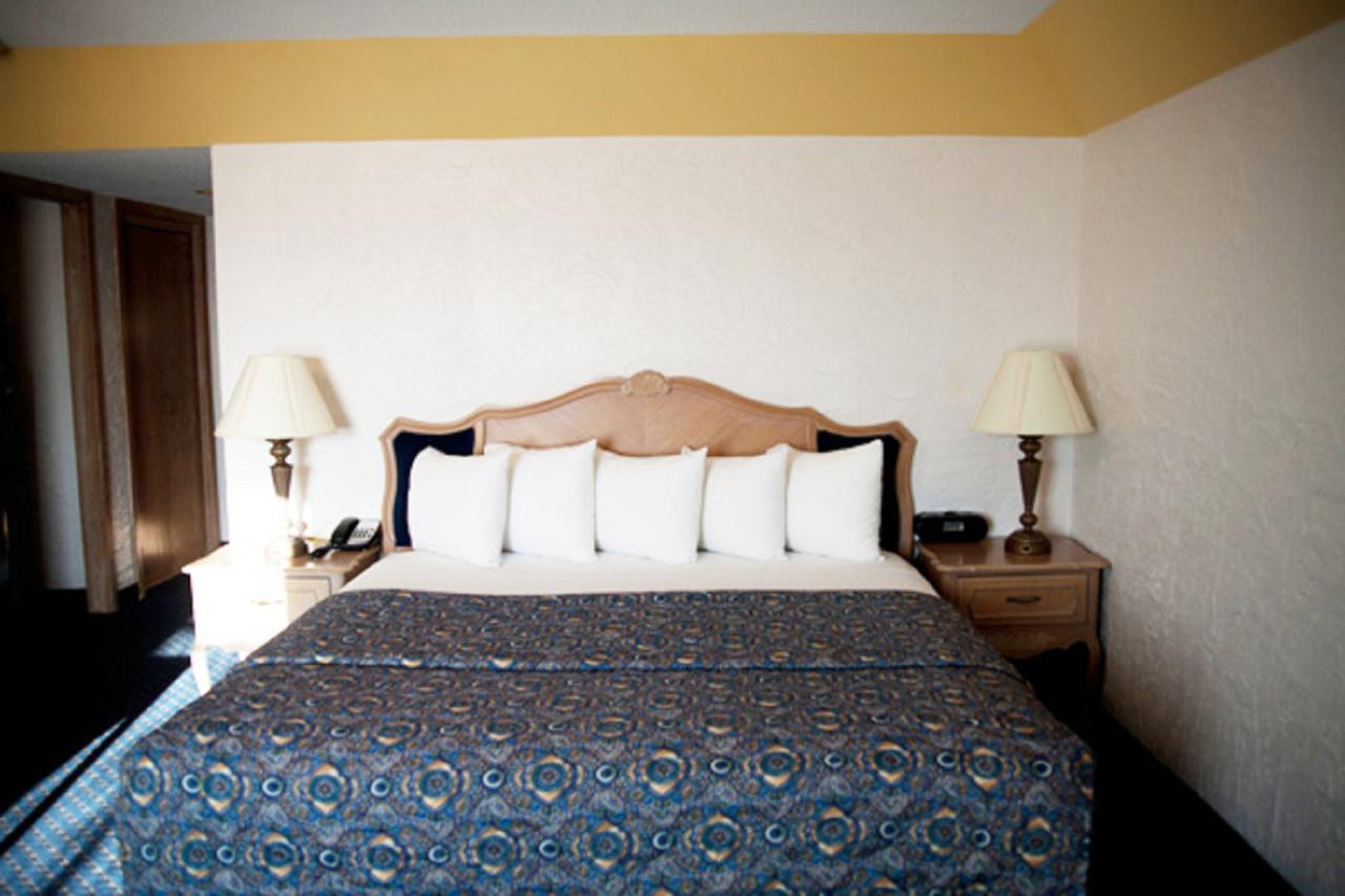 The Chateau Bloomington Hotel And Conference Center - thumb 13