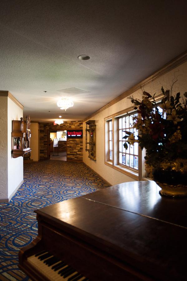 The Chateau Bloomington Hotel And Conference Center - thumb 3