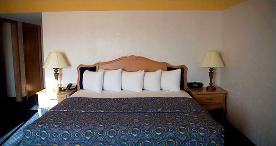 The Chateau Bloomington Hotel And Conference Center - thumb 11