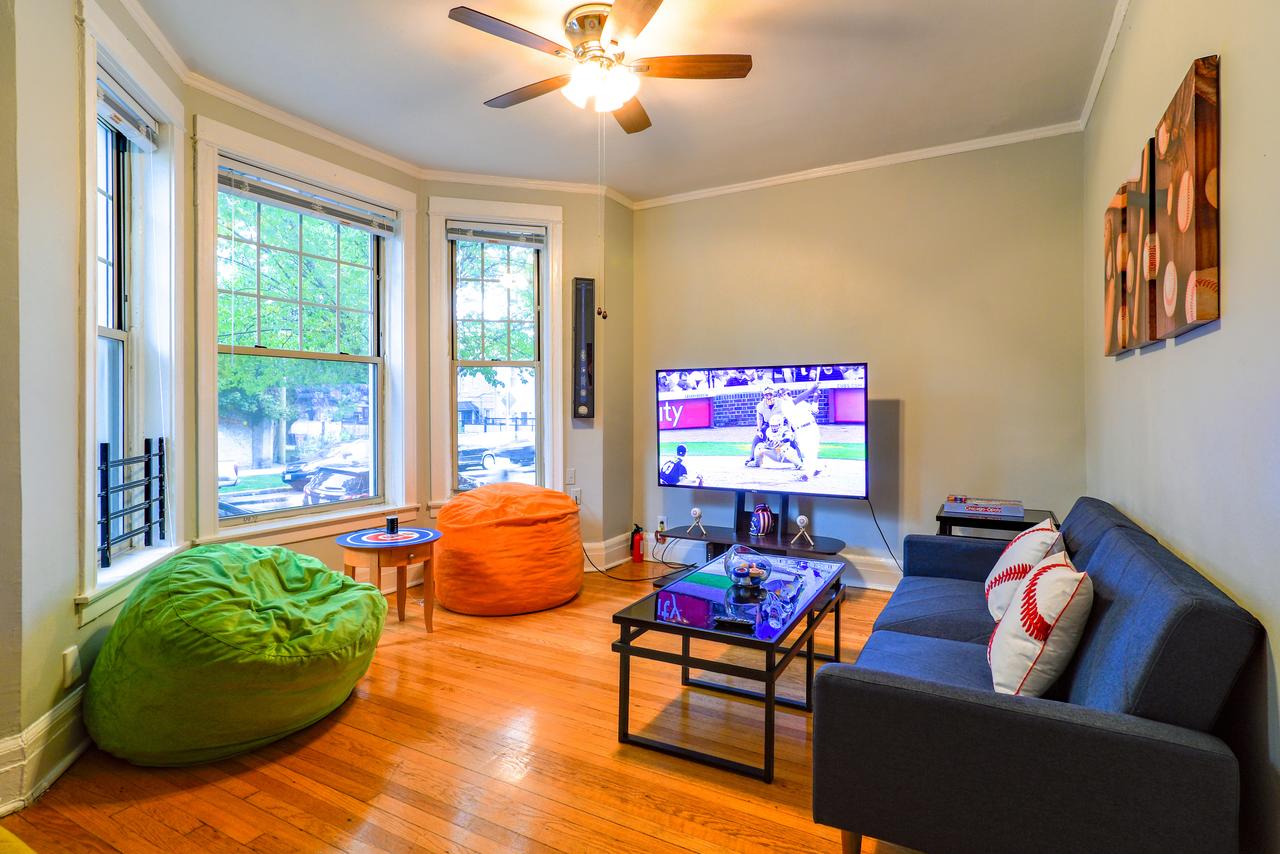 Authentic 2BR In Wrigley Field - thumb 0