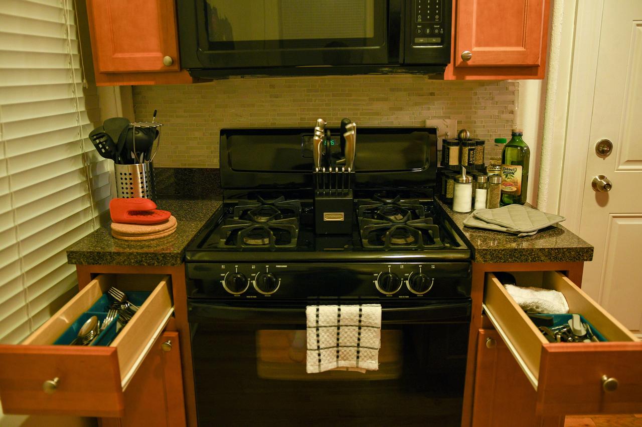 Authentic 2BR In Wrigley Field - thumb 16