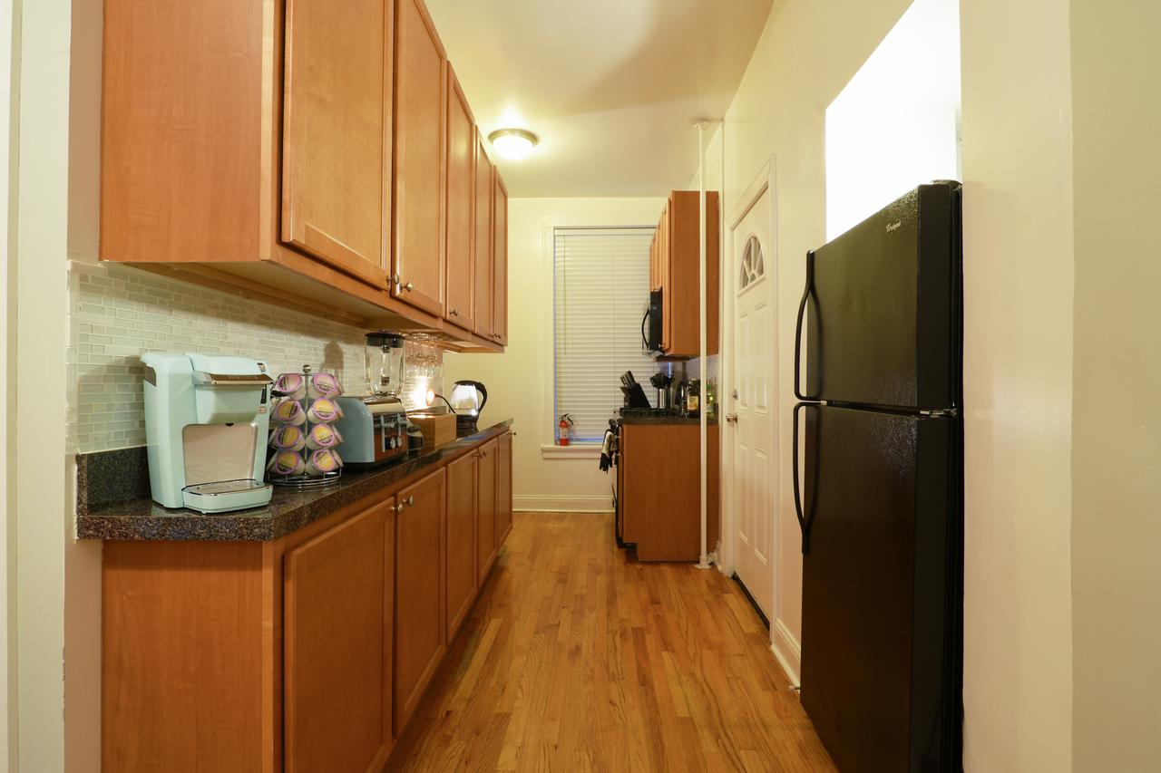 Authentic 2BR In Wrigley Field - thumb 21