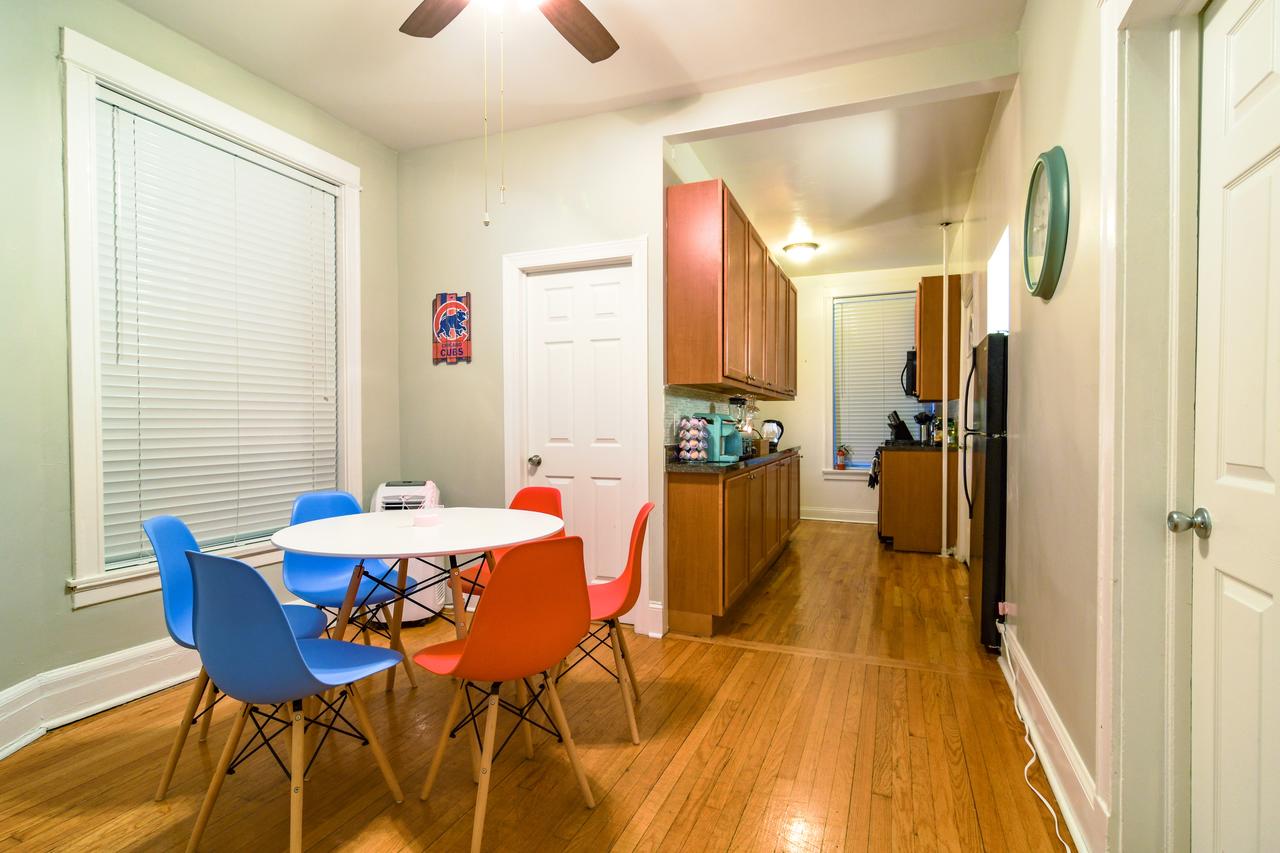 Authentic 2BR In Wrigley Field - thumb 1