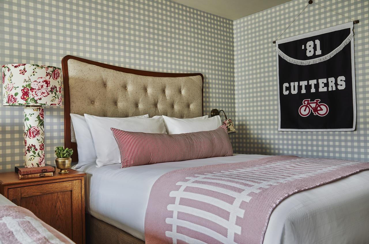 Graduate Bloomington - thumb 23