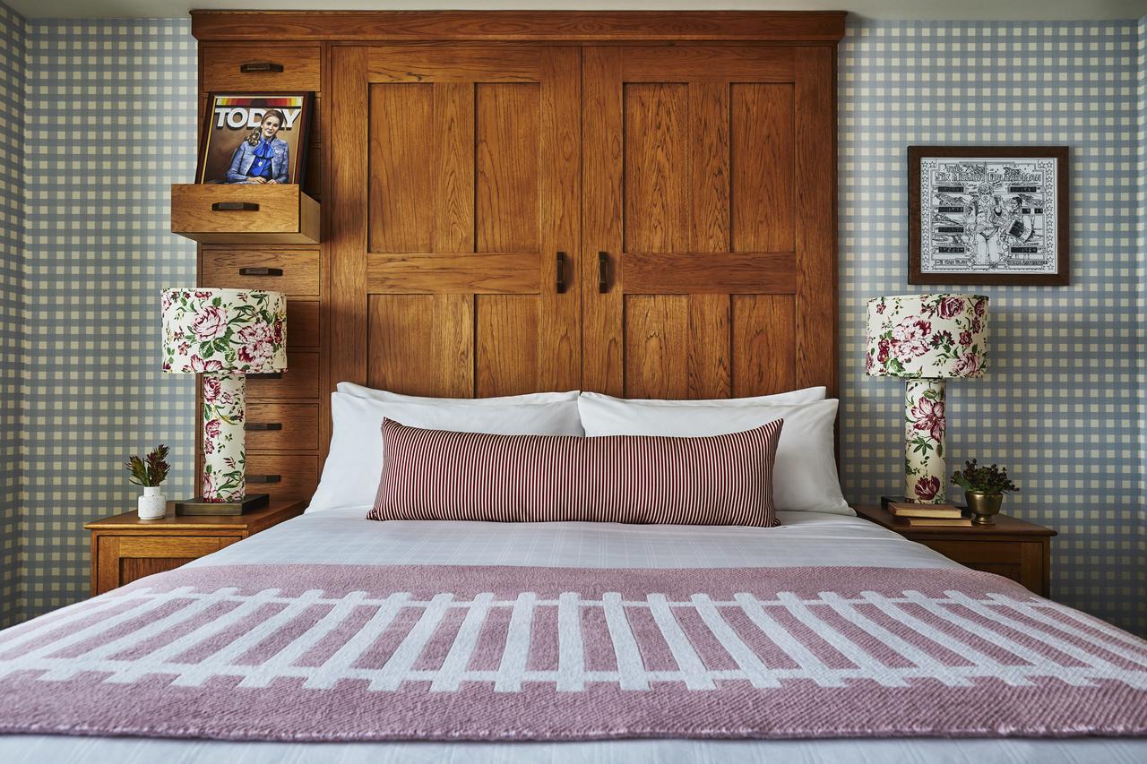 Graduate Bloomington - thumb 17