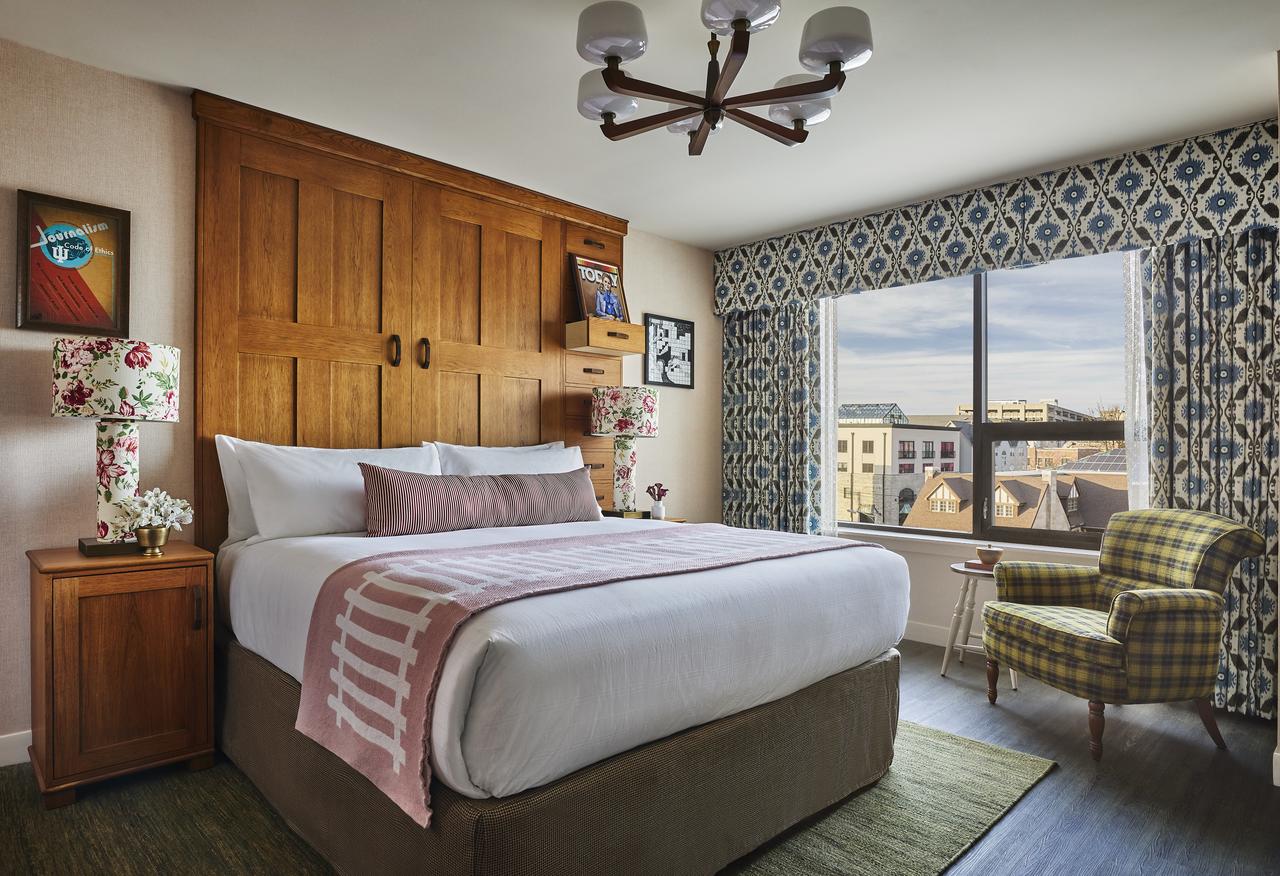 Graduate Bloomington - thumb 32