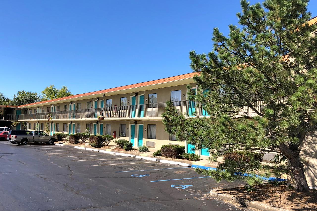 Cascades Inn - thumb 5