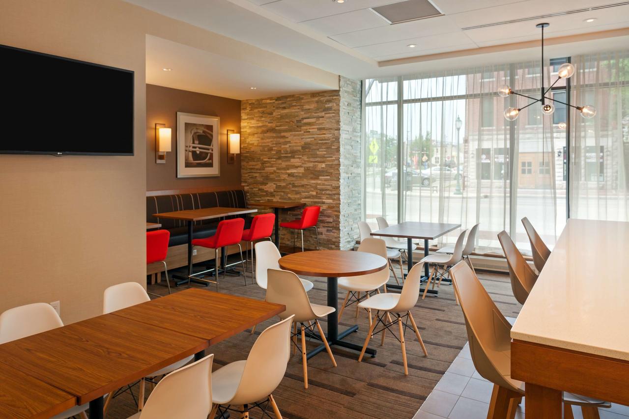 Hyatt Place Bloomington Indiana - thumb 11