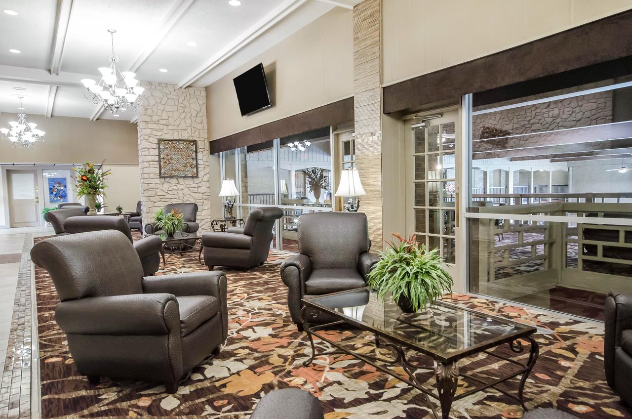 Radisson Hotel Louisville North - thumb 23