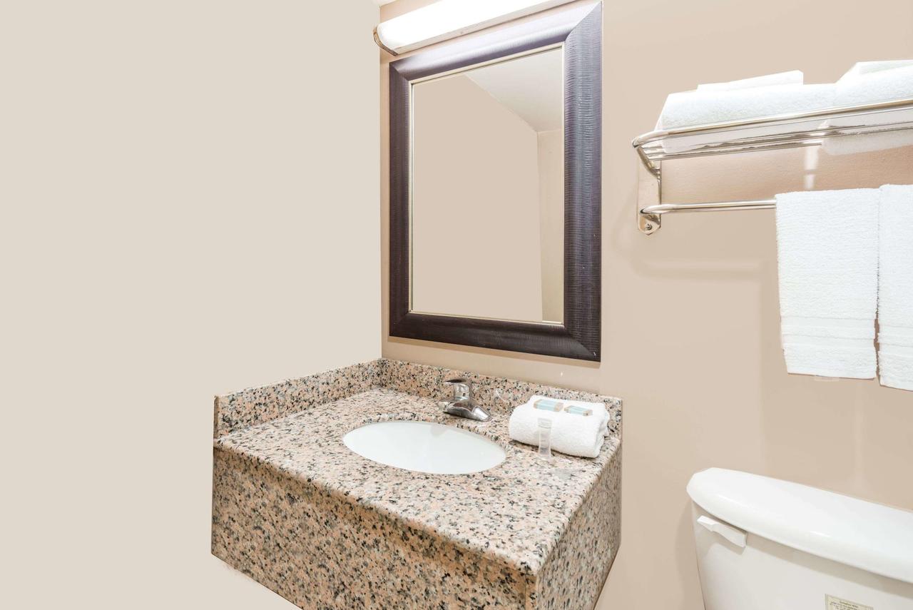 Travelodge By Wyndham Bloomington - thumb 13